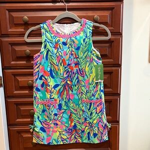 NWT Lilly Pulitzer Girls Classic Shift Dress in Multi Hot Spot
